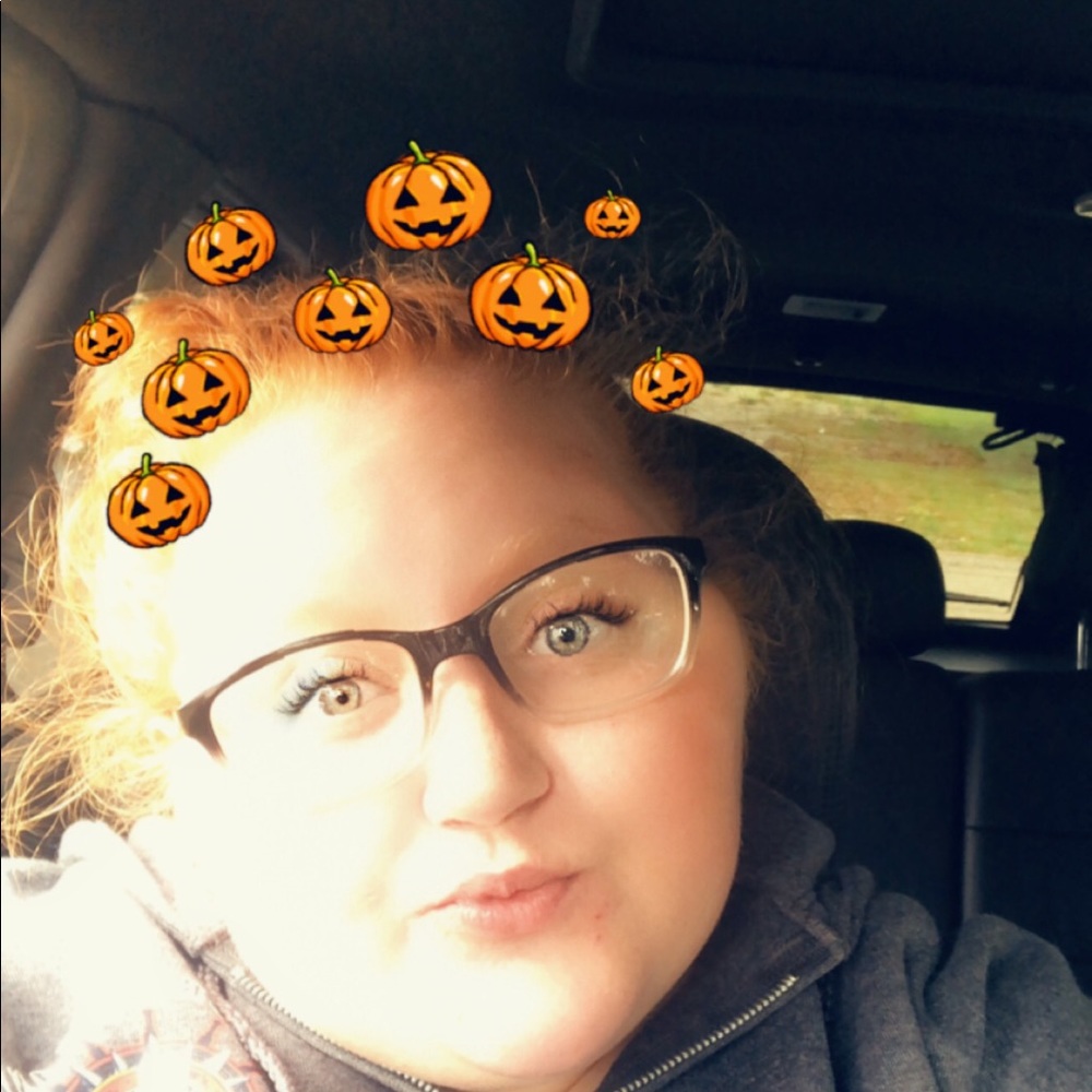Meet your Posher, Alyssa